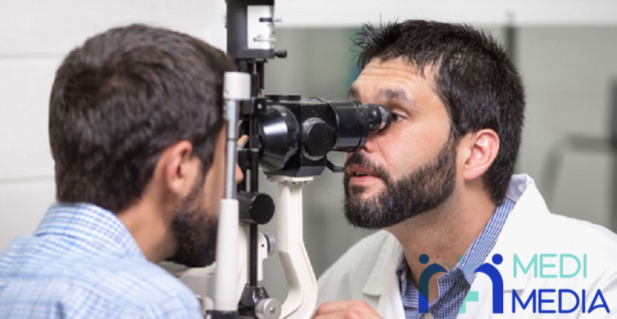 به طور مرتب برای بررسی وضعیت بینایی خود به متخصص چشم پزشکی مراجعه کنید.